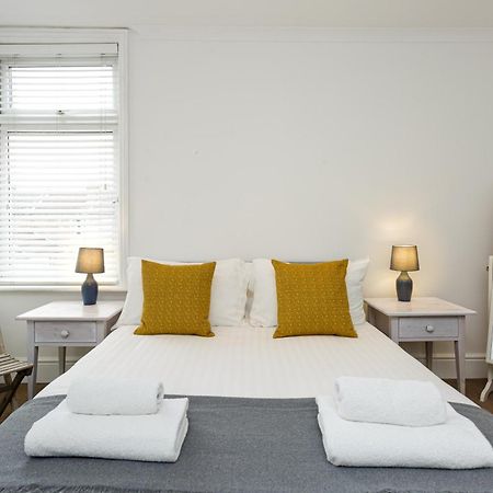 Percy Terrace - Charming 2 Bedroom Town House Портсмът Екстериор снимка