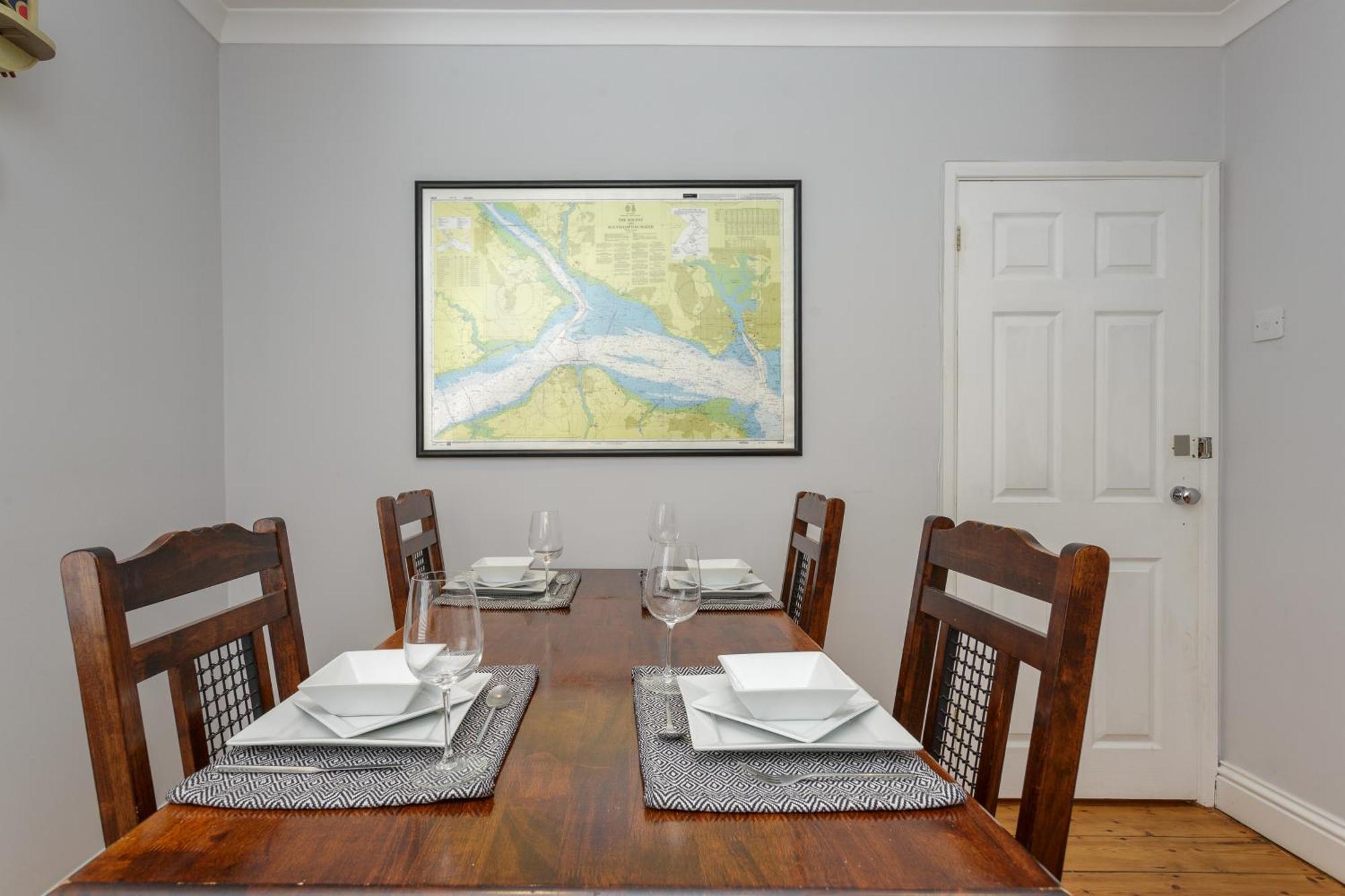 Percy Terrace - Charming 2 Bedroom Town House Портсмът Екстериор снимка