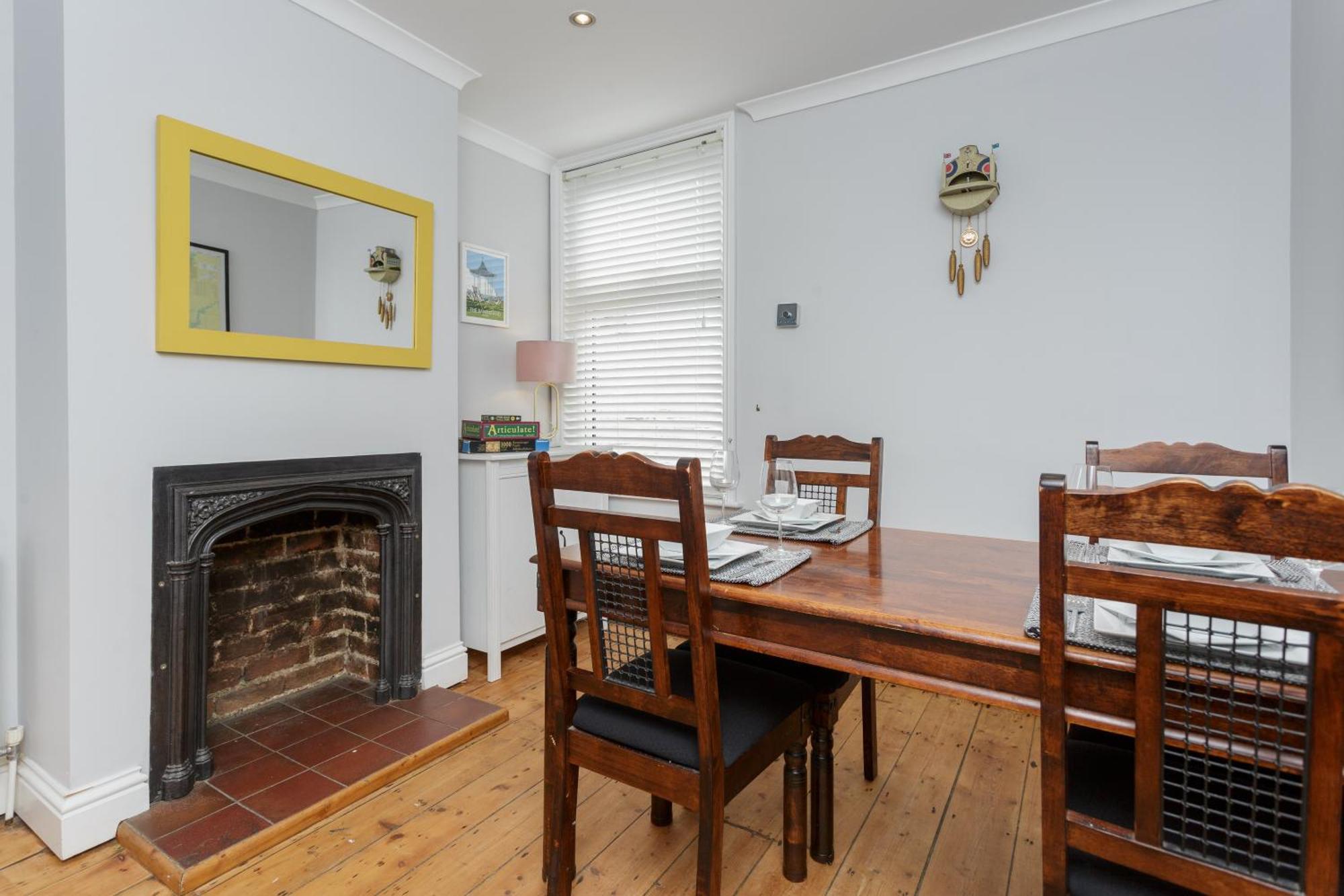 Percy Terrace - Charming 2 Bedroom Town House Портсмът Екстериор снимка